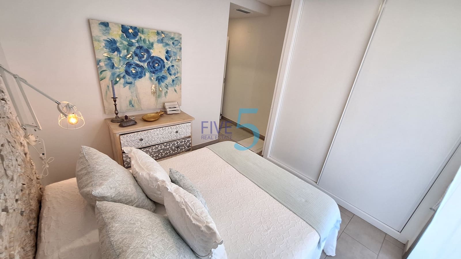 3 bedroom Apartment for sale in Arenales del Sol with pool garage - € 625,000 (Ref: 10026523)