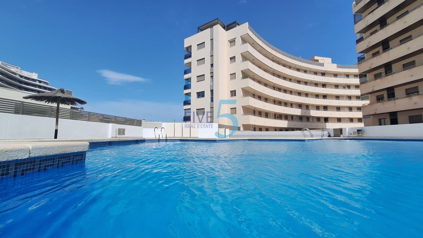3 bedroom Apartment for sale in Arenales del Sol with pool garage - € 625,000 (Ref: 10026523)