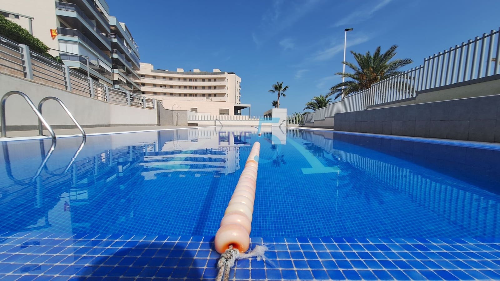 3 bedroom Apartment for sale in Arenales del Sol with pool garage - € 625,000 (Ref: 10026523)