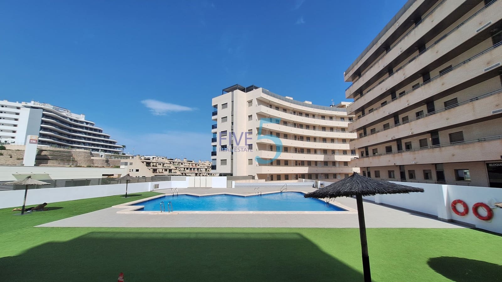 3 bedroom Apartment for sale in Arenales del Sol with pool garage - € 625,000 (Ref: 10026523)