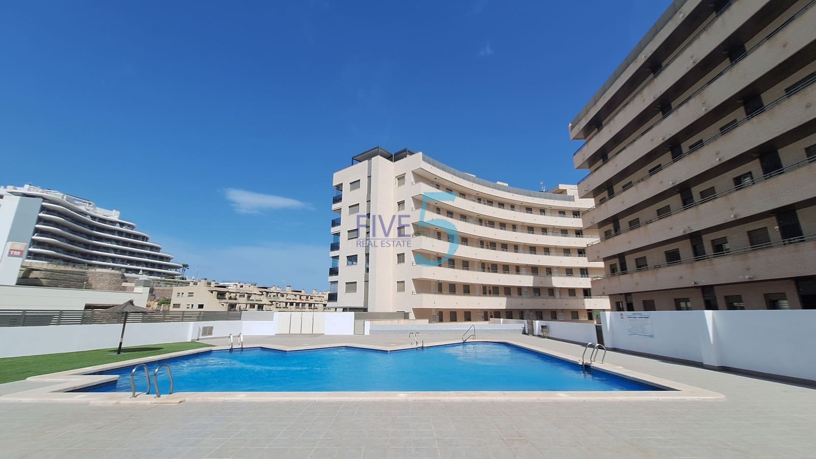 3 bedroom Apartment for sale in Arenales del Sol with pool garage - € 625,000 (Ref: 10026523)