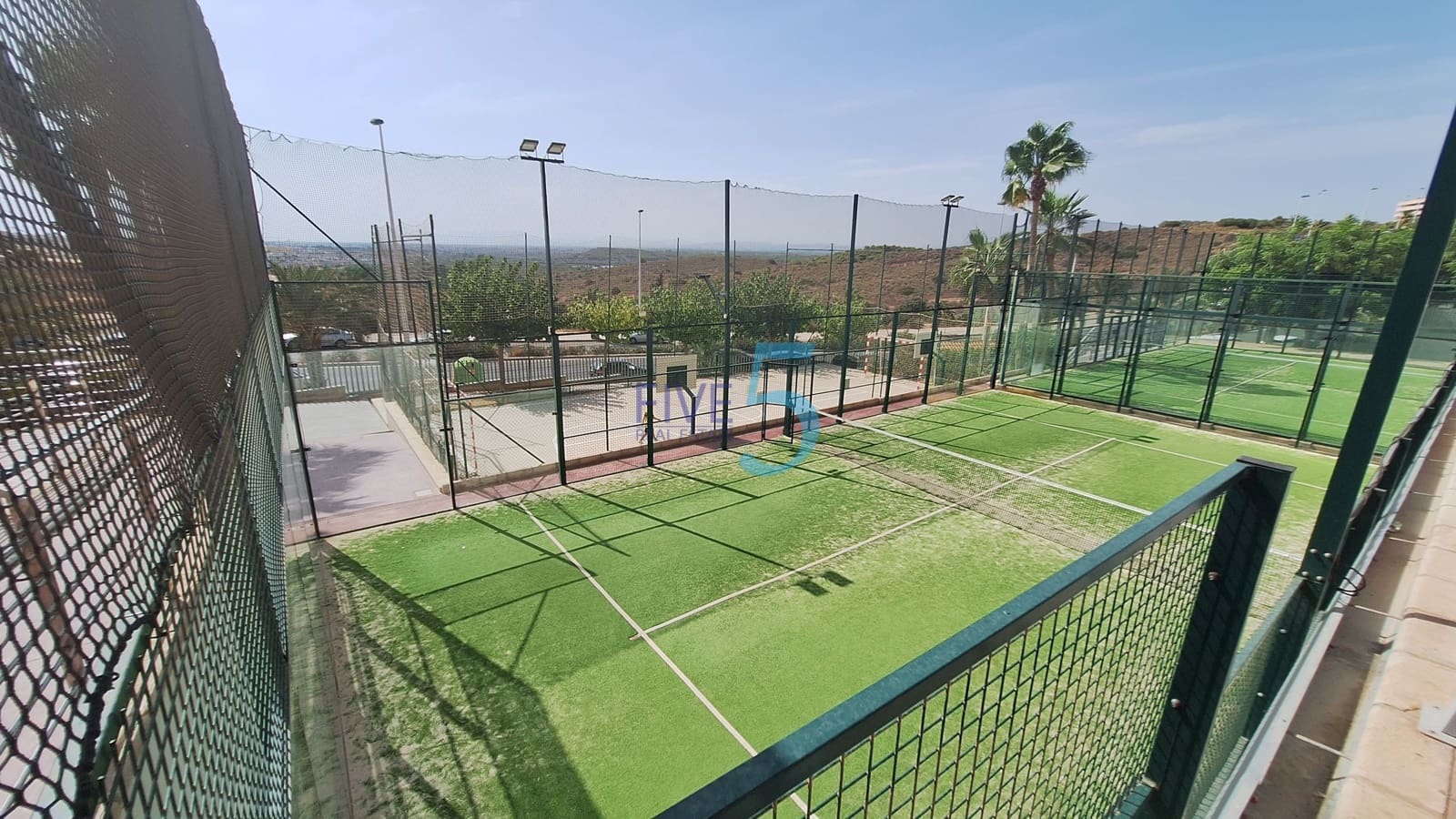 3 bedroom Apartment for sale in Arenales del Sol with pool garage - € 625,000 (Ref: 10026523)