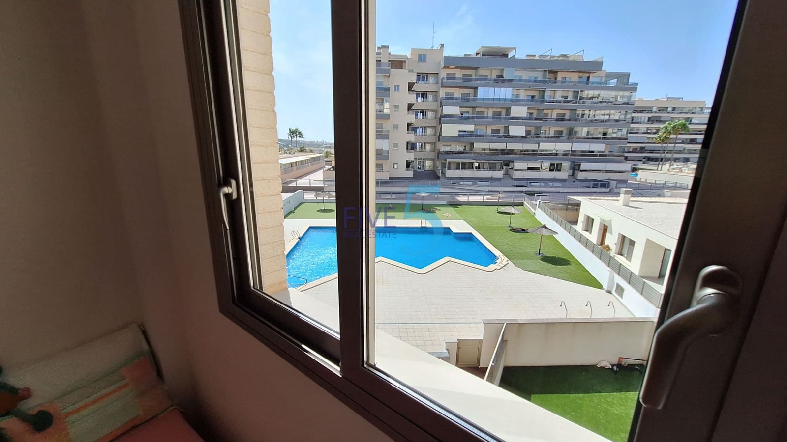 3 soveværelse Lejlighed til salg i Arenales del Sol med swimmingpool garage - € 625.000 (Ref: 10026523)