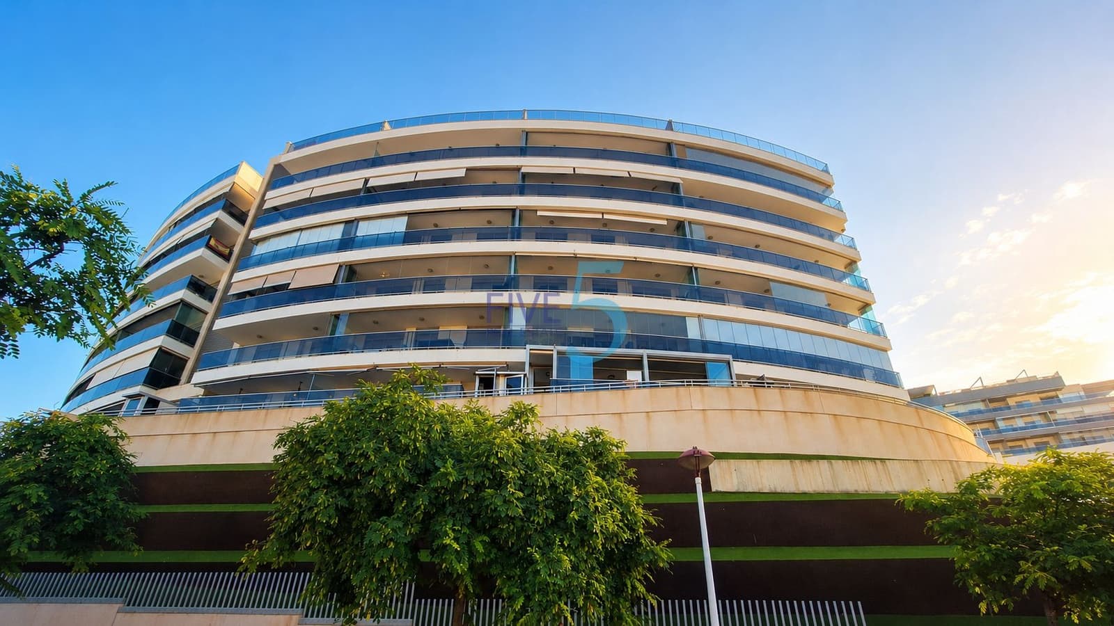 3 soveværelse Lejlighed til salg i Arenales del Sol med swimmingpool garage - € 625.000 (Ref: 10026523)