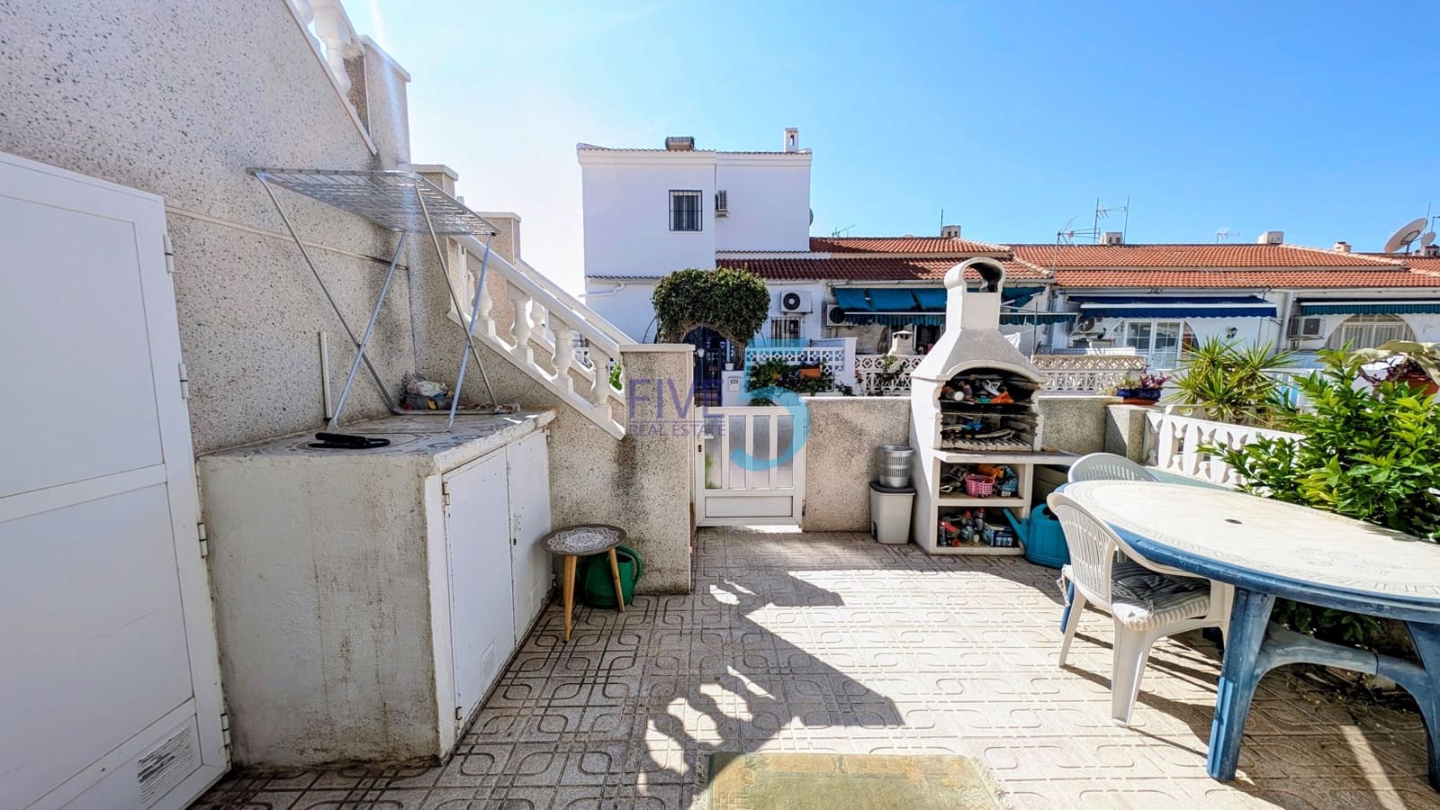 3 quarto Casa em Banda para venda em La Siesta - 195 000 € (Ref: 10026524)