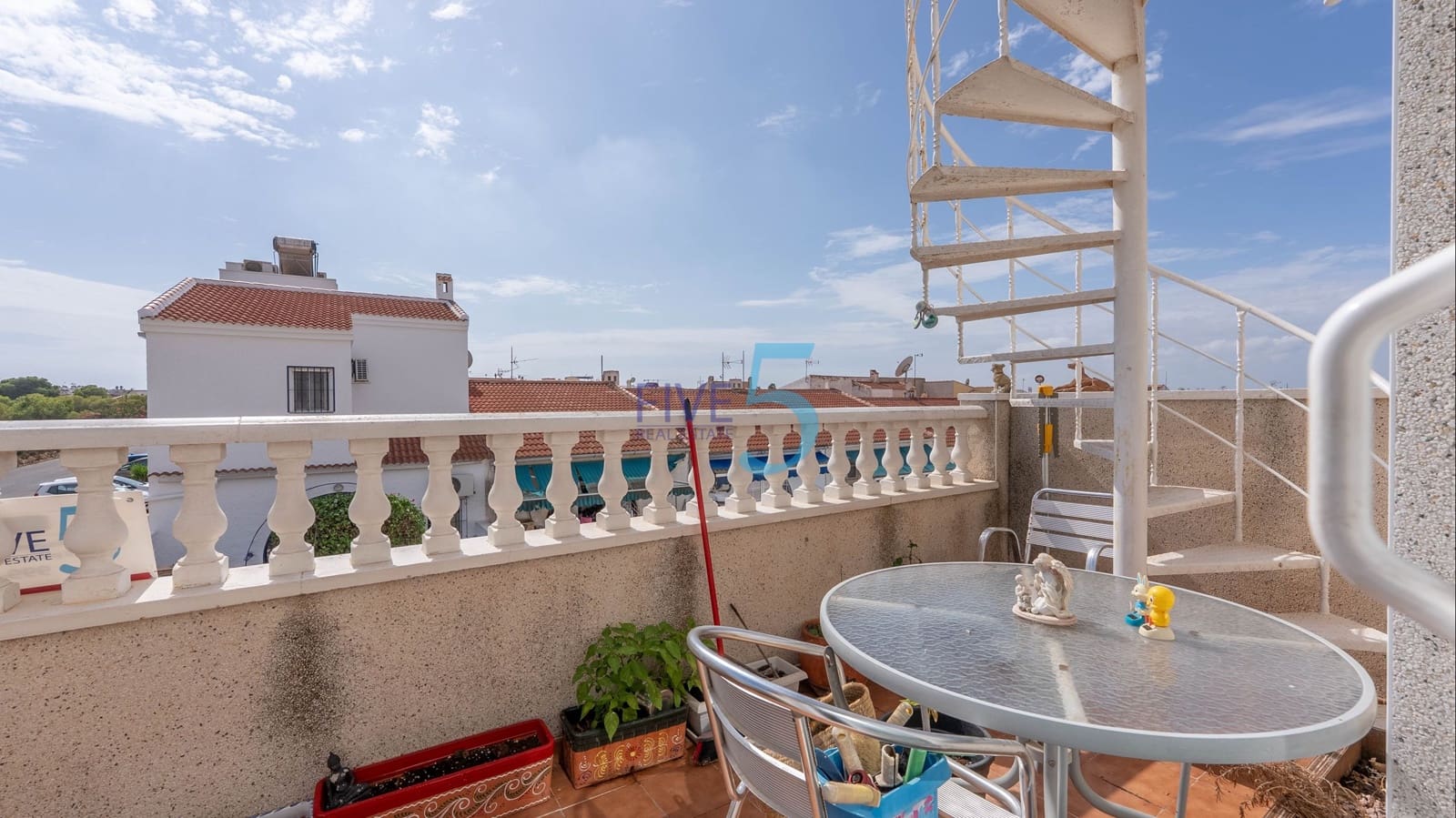 3 makuuhuone Omakotitalo myytävänä paikassa Torrevieja - 195 000 € (Ref: 10026524)