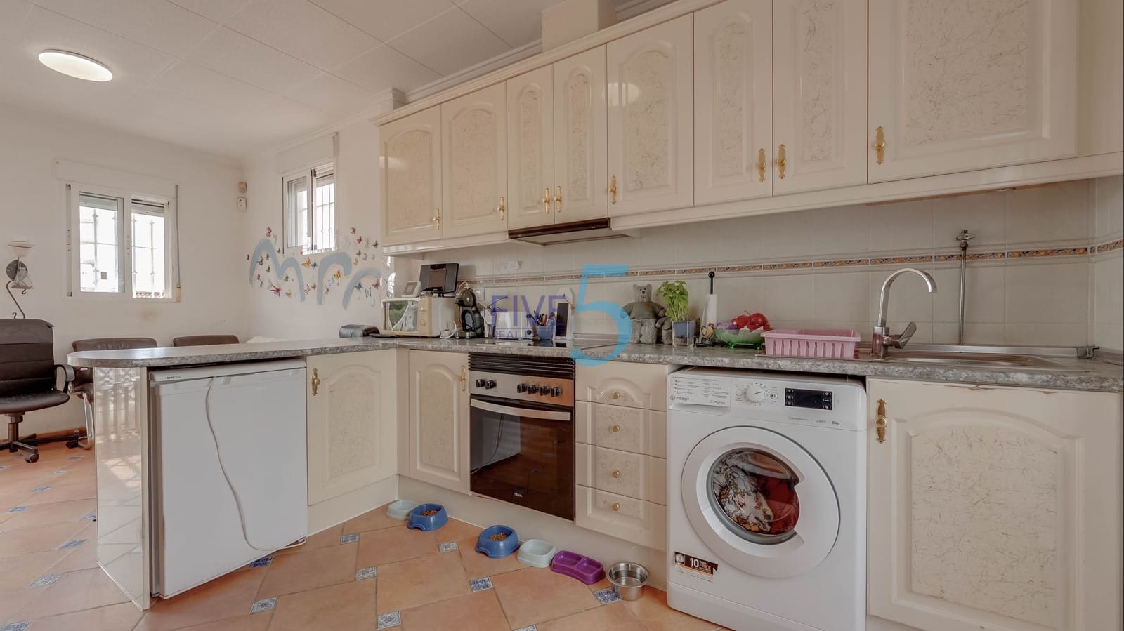 3 makuuhuone Omakotitalo myytävänä paikassa Torrevieja - 195 000 € (Ref: 10026524)