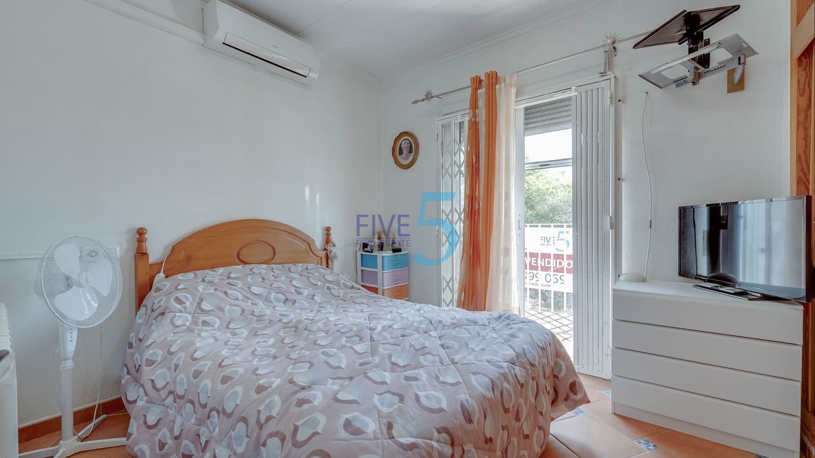 3 makuuhuone Omakotitalo myytävänä paikassa Torrevieja - 195 000 € (Ref: 10026524)
