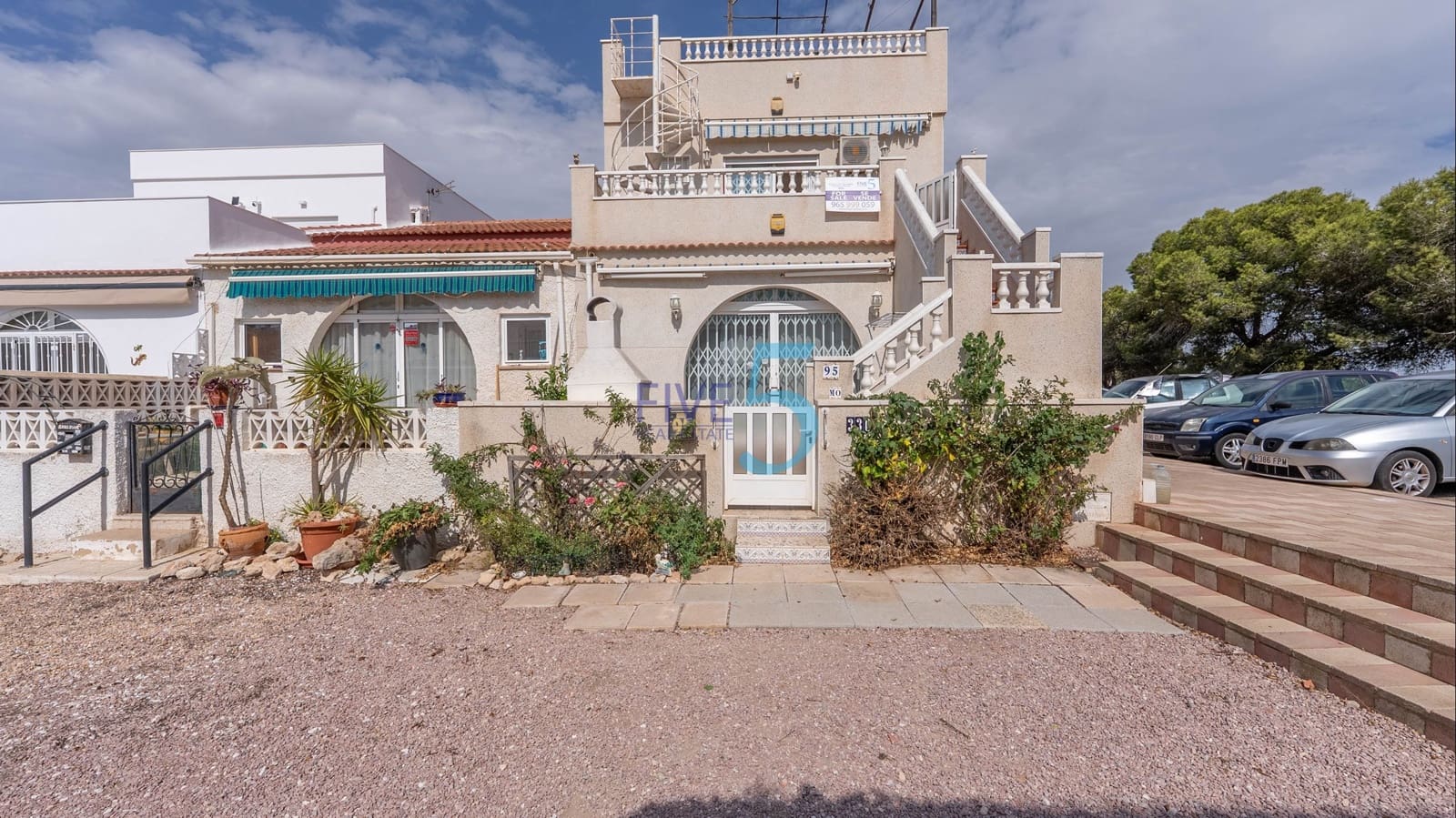 3 makuuhuone Omakotitalo myytävänä paikassa Torrevieja - 195 000 € (Ref: 10026524)
