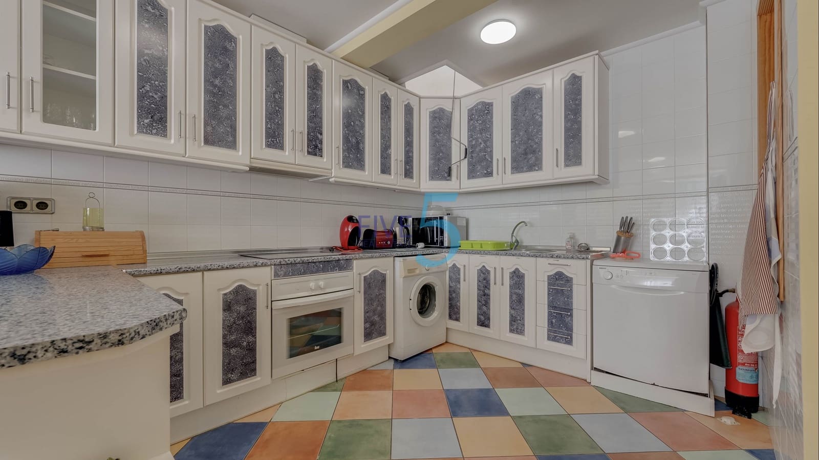 3 makuuhuone Omakotitalo myytävänä paikassa Torrevieja - 195 000 € (Ref: 10026524)