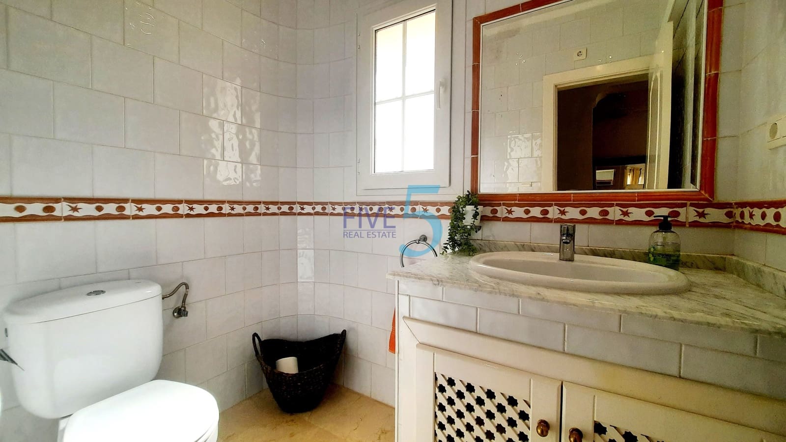 3 slaapkamer Villa te koop in Villamartin met zwembad garage - € 495.000 (Ref: 10027553)