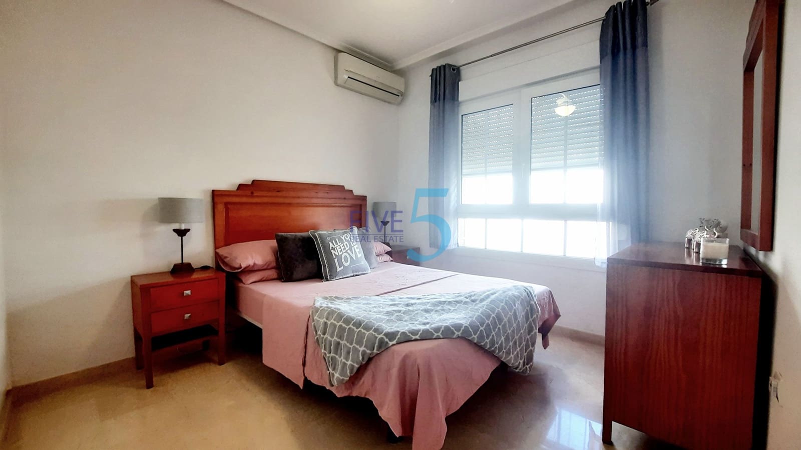 3 slaapkamer Villa te koop in Villamartin met zwembad garage - € 495.000 (Ref: 10027553)
