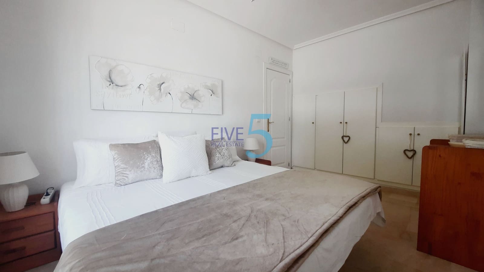 3 slaapkamer Villa te koop in Villamartin met zwembad garage - € 495.000 (Ref: 10027553)
