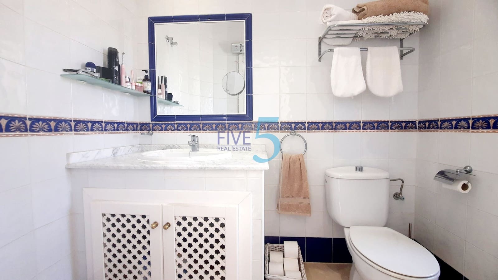 3 slaapkamer Villa te koop in Villamartin met zwembad garage - € 495.000 (Ref: 10027553)