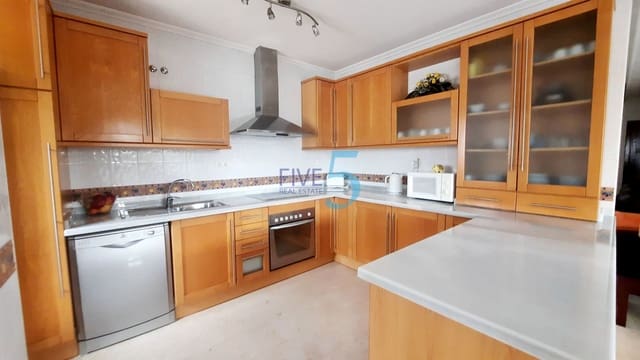 3 slaapkamer Villa te koop in Villamartin, Orihuela met zwembad garage - € 495.000 (Ref: 10027553)
