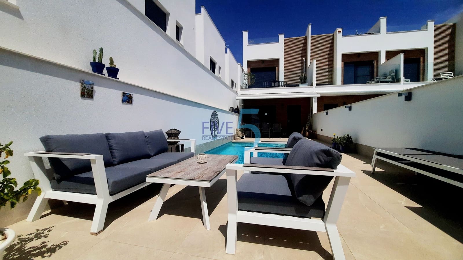 3 bedroom Villa for sale in San Pedro del Pinatar with pool - € 375,000 (Ref: 10029506)