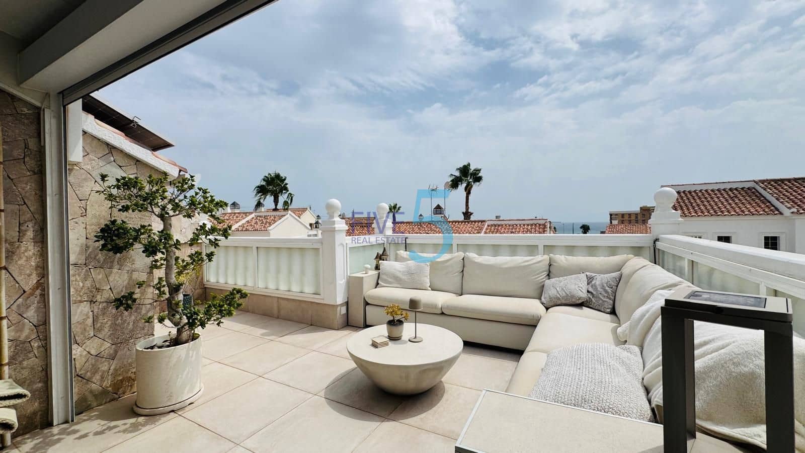 2 slaapkamer Huis te koop in Torrevieja met zwembad garage - € 599.000 (Ref: 10029787)