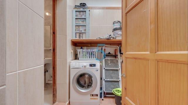 Casa de 2 habitaciones en Torrevieja en venta - 109.000 € (Ref: 10031203)