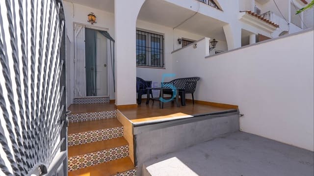 Casa de 2 habitaciones en Torrevieja en venta - 109.000 € (Ref: 10031203)