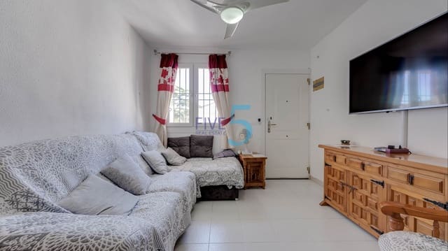 Casa de 2 habitaciones en Torrevieja en venta - 109.000 € (Ref: 10031203)