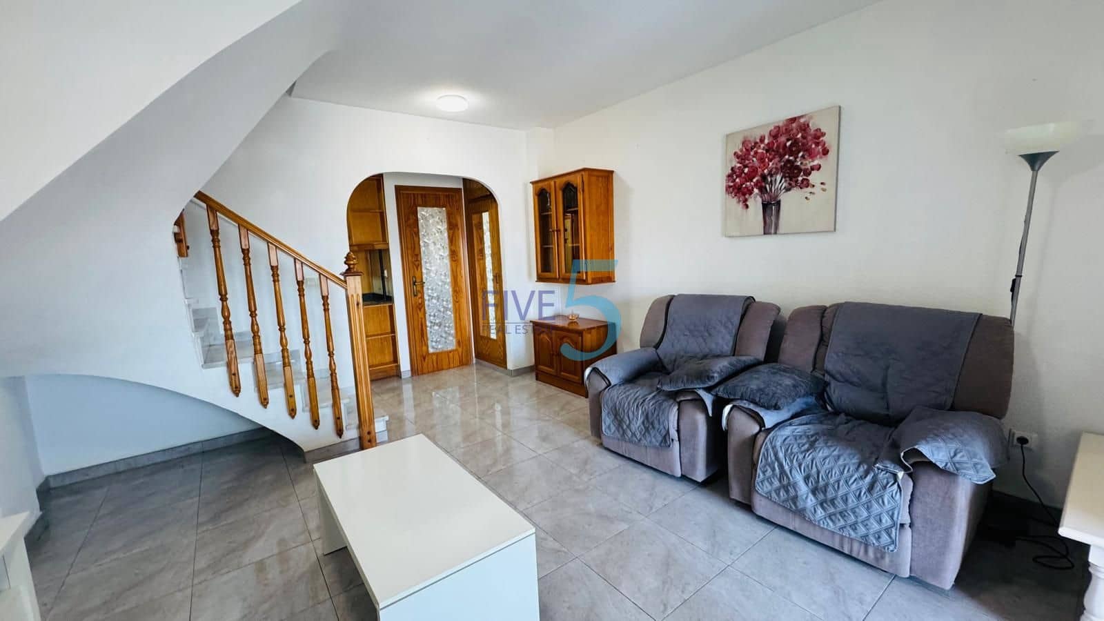2 quarto Casa em Banda para venda em Torrevieja com piscina - 155 000 € (Ref: 10031353)