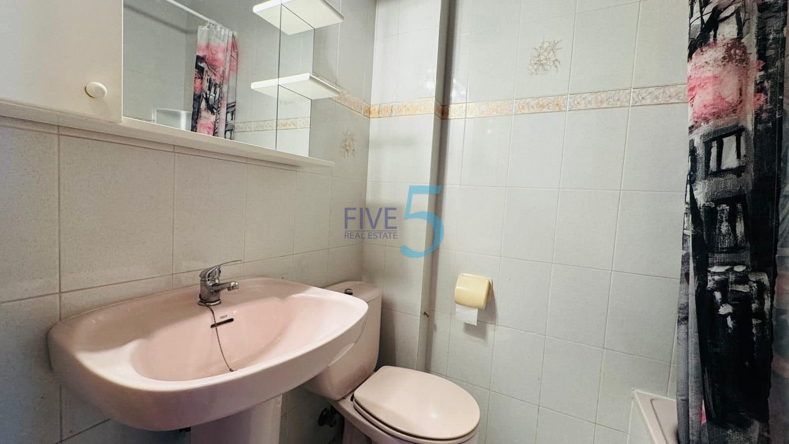 2 quarto Casa em Banda para venda em Torrevieja com piscina - 155 000 € (Ref: 10031353)