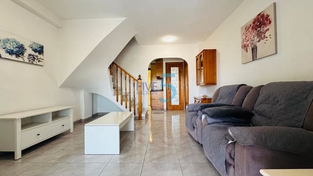 2 quarto Casa em Banda para venda em Torrevieja com piscina - 155 000 € (Ref: 10031353)
