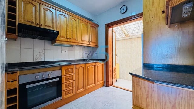 2 quarto Casa em Banda para venda em Torrevieja com piscina - 155 000 € (Ref: 10031353)