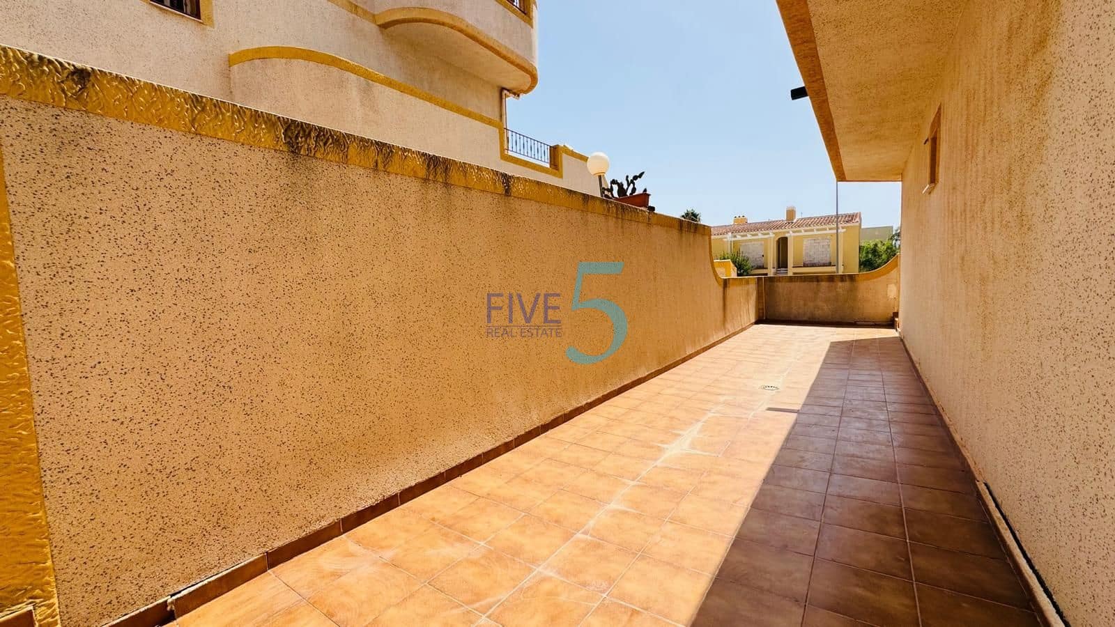 2 Zimmer Apartment zu verkaufen in Playa Flamenca mit Pool - 140.000 € (Ref: 10031354)