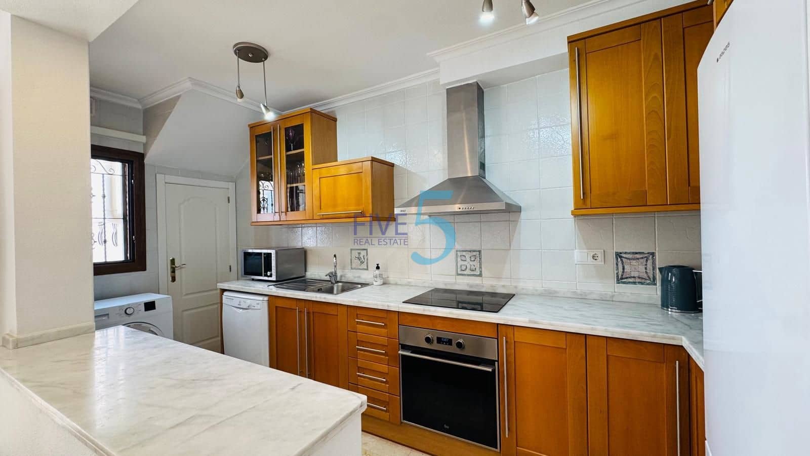 2 quarto Casa em Banda para venda em Villamartin com piscina garagem - 230 000 € (Ref: 10031355)