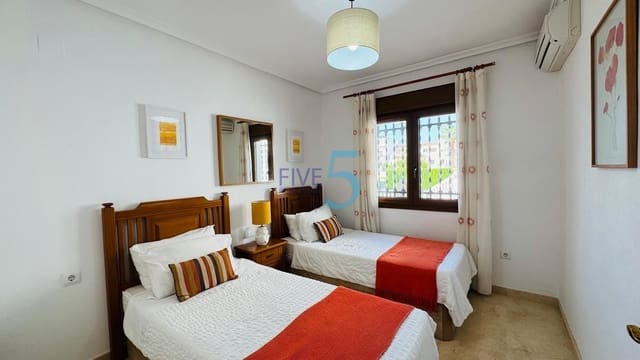 2 quarto Casa em Banda para venda em Villamartin, Orihuela com piscina garagem - 230 000 € (Ref: 10031355)