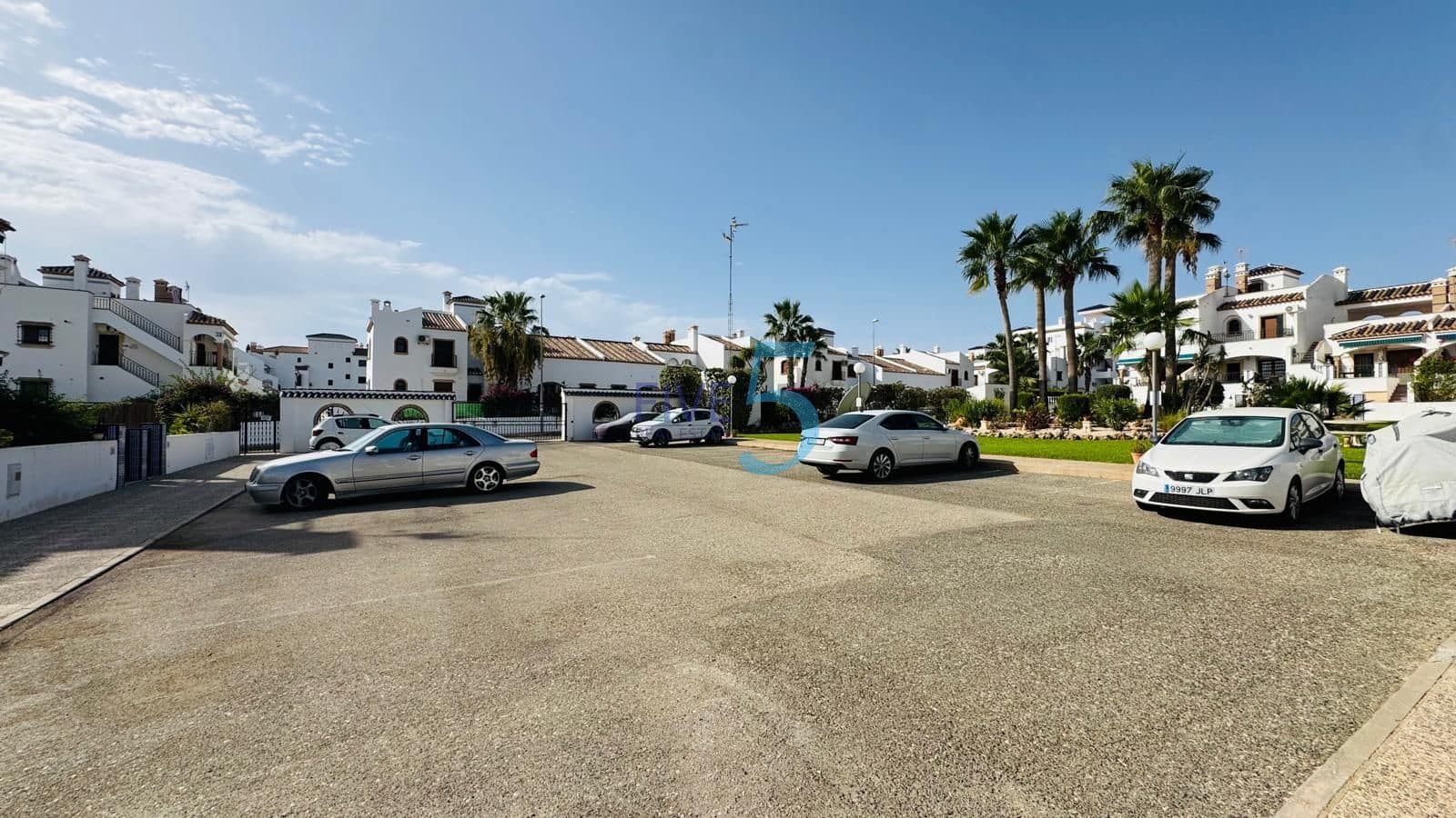 2 quarto Casa em Banda para venda em Villamartin com piscina garagem - 230 000 € (Ref: 10031355)