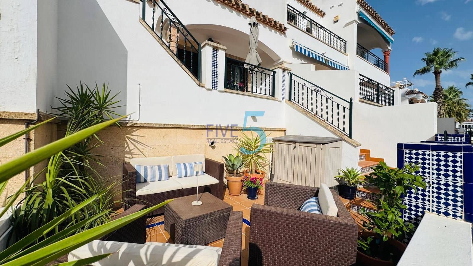 2 quarto Casa em Banda para venda em Villamartin com piscina garagem - 230 000 € (Ref: 10031355)