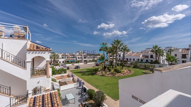 2 soverom Hus til salgs i Villamartin, Orihuela med svømmebasseng garasje - € 230 000 (Ref: 10031355)