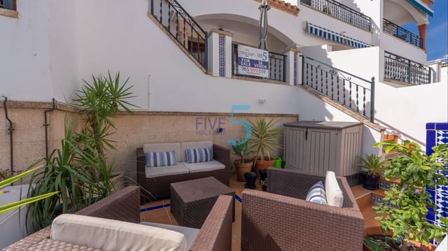 2 soverom Hus til salgs i Villamartin, Orihuela med svømmebasseng garasje - € 230 000 (Ref: 10031355)