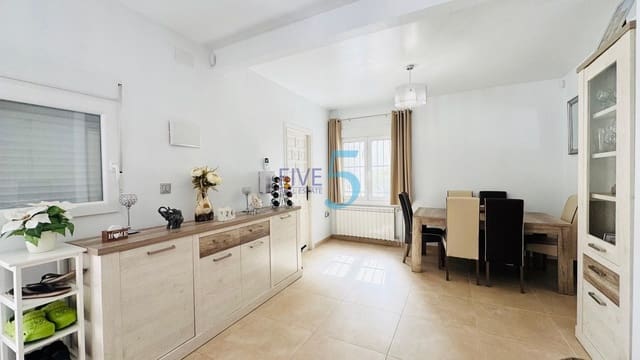 2 sypialnia Willa na sprzedaż w Villamartin, Orihuela z garażem - 299 900 € (Ref: 10033348)