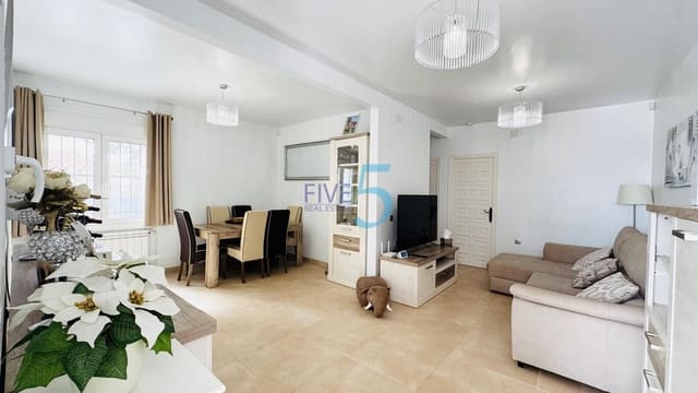 2 sypialnia Willa na sprzedaż w Villamartin, Orihuela z garażem - 299 900 € (Ref: 10033348)