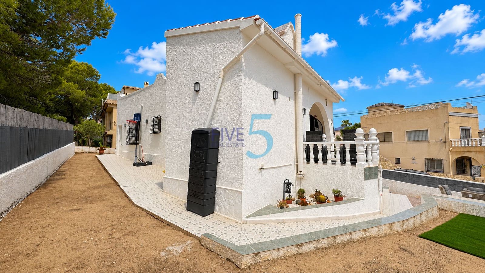 2 sypialnia Willa na sprzedaż w Villamartin z garażem - 299 900 € (Ref: 10033348)