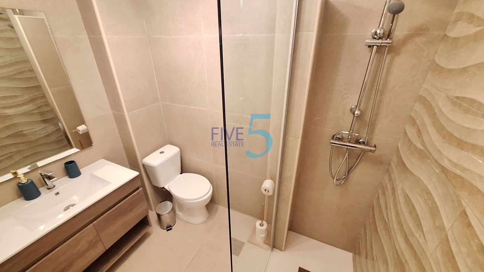 2 sovrum Lägenhet till salu i Torrevieja - 230 000 € (Ref: 10034249)