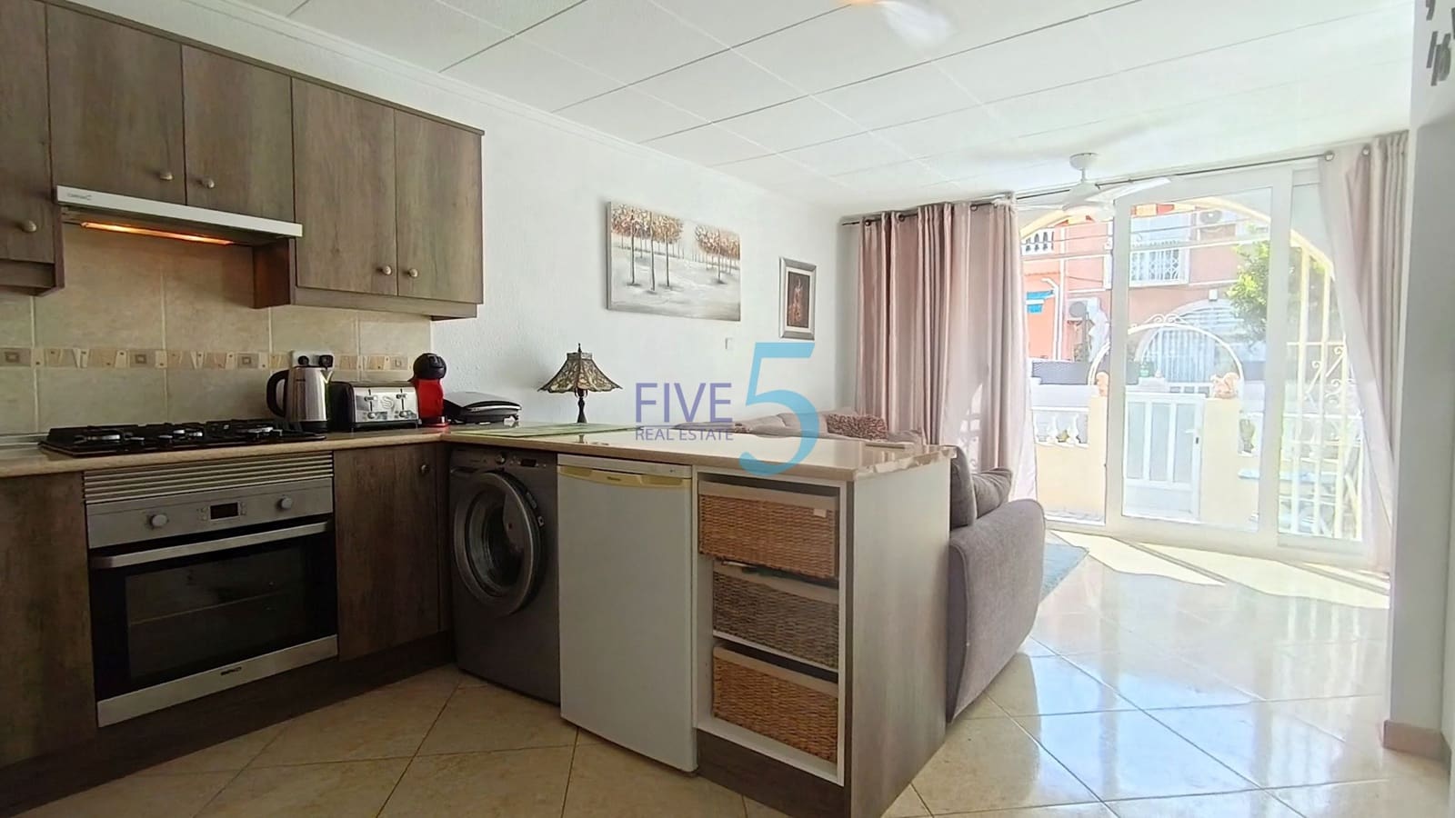 2 slaapkamer Huis te koop in Torrevieja - € 145.000 (Ref: 10034431)