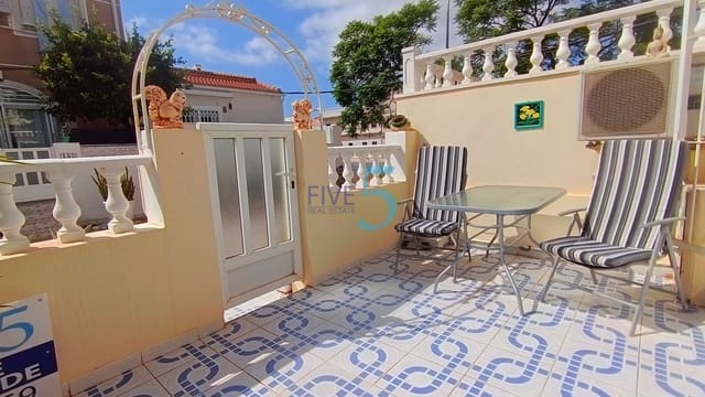 2 slaapkamer Huis te koop in Torrevieja - € 145.000 (Ref: 10034431)