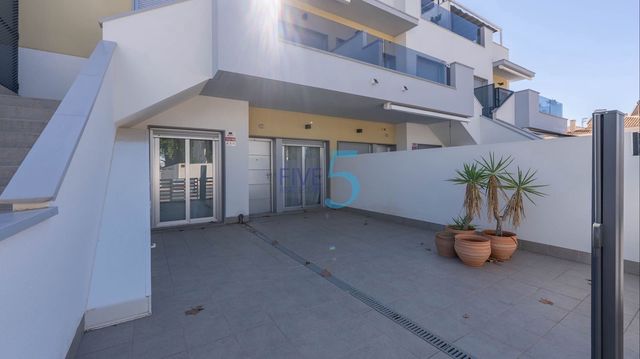 2 chambre Appartement à vendre à Lo Pagan, San Pedro del Pinatar avec piscine garage - 215 000 € (Ref: 10034432)