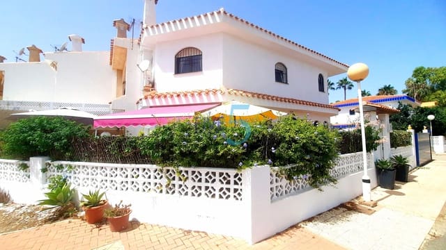 2 bedroom Townhouse for sale in Los Urrutias, Cartagena with pool - € 245,000 (Ref: 10034433)