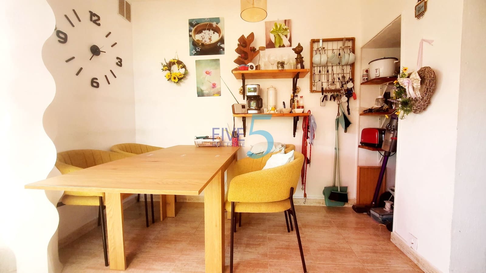 2 bedroom Townhouse for sale in Los Urrutias with pool - € 245,000 (Ref: 10034433)