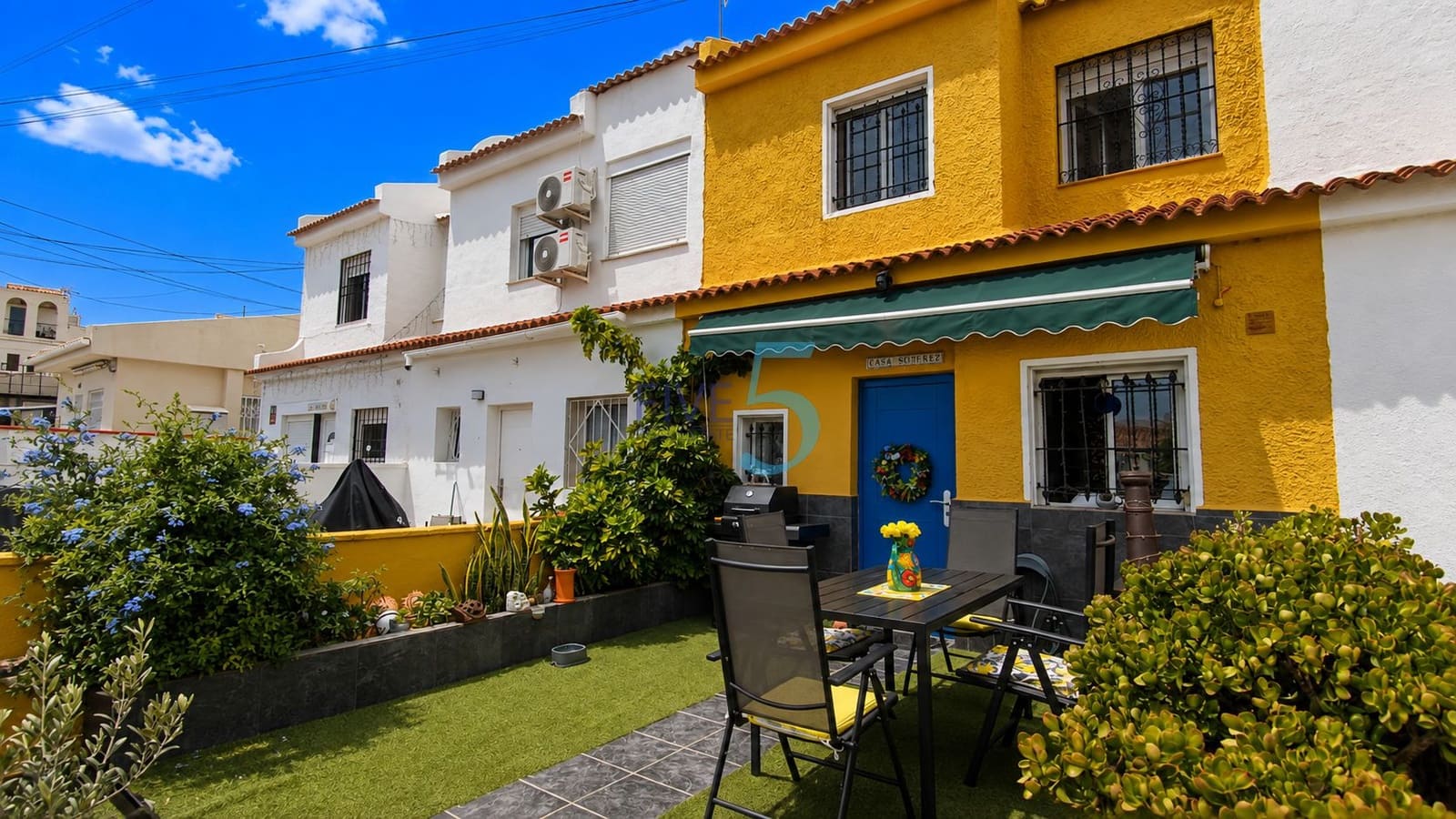 3 bedroom Townhouse for sale in Torrevieja - € 175,000 (Ref: 10034559)