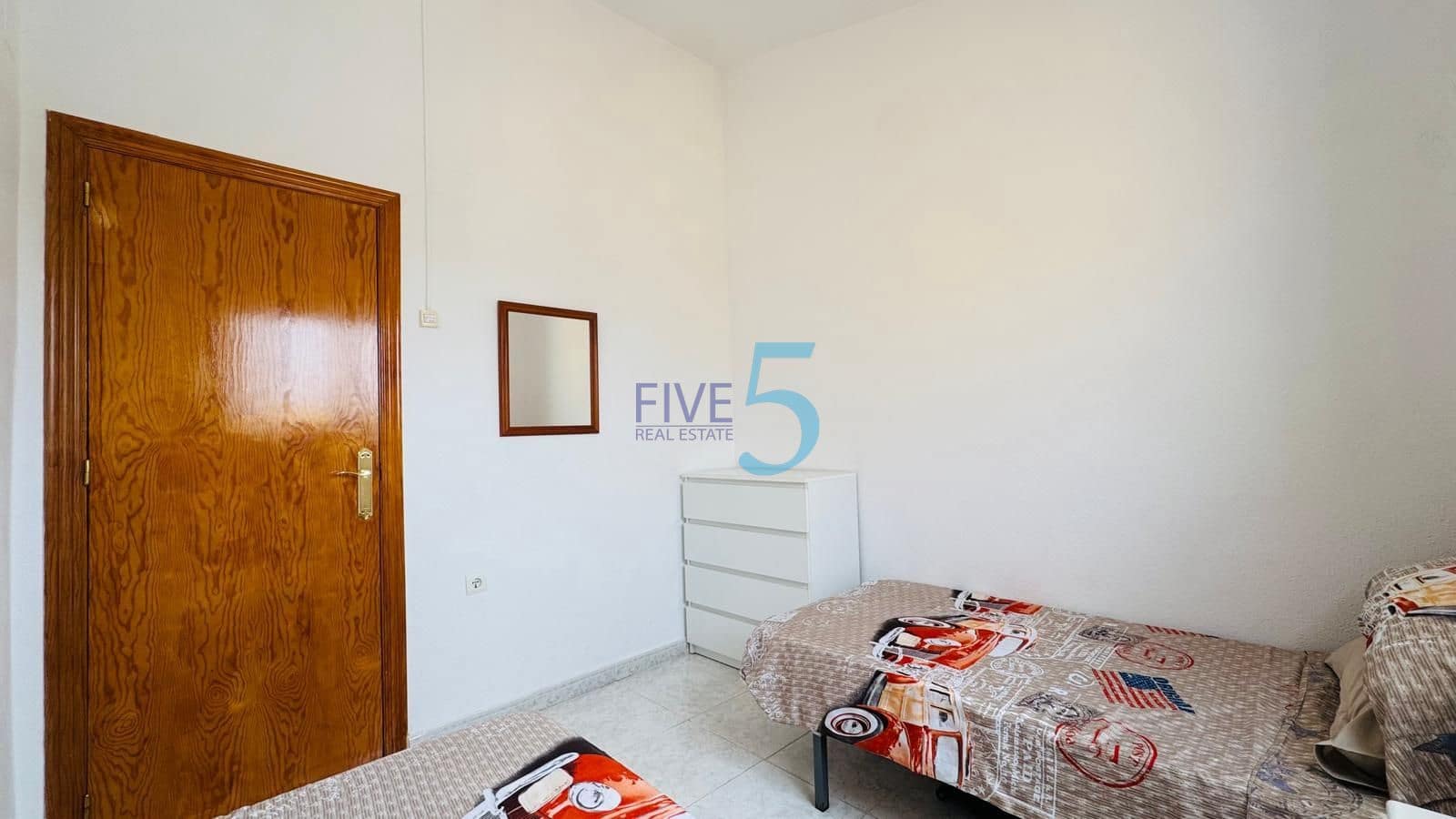 2 soveværelse Lejlighed til salg i Villamartin med swimmingpool - € 135.000 (Ref: 10034776)