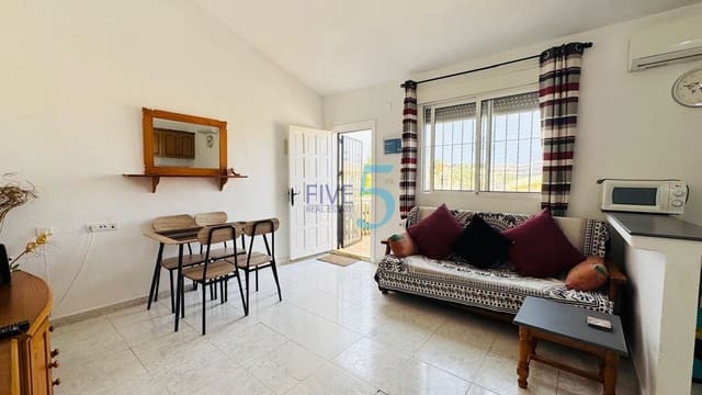2 soveværelse Lejlighed til salg i Villamartin, Orihuela med swimmingpool - € 135.000 (Ref: 10034776)