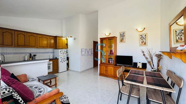 2 soveværelse Lejlighed til salg i Villamartin, Orihuela med swimmingpool - € 135.000 (Ref: 10034776)