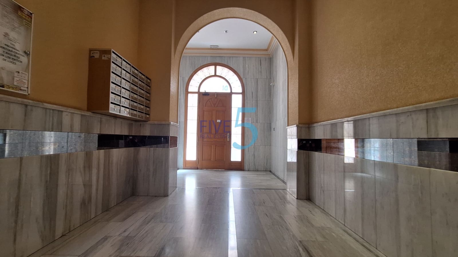 2 slaapkamer Appartement te koop in Guardamar del Segura met garage - € 189.000 (Ref: 10035660)