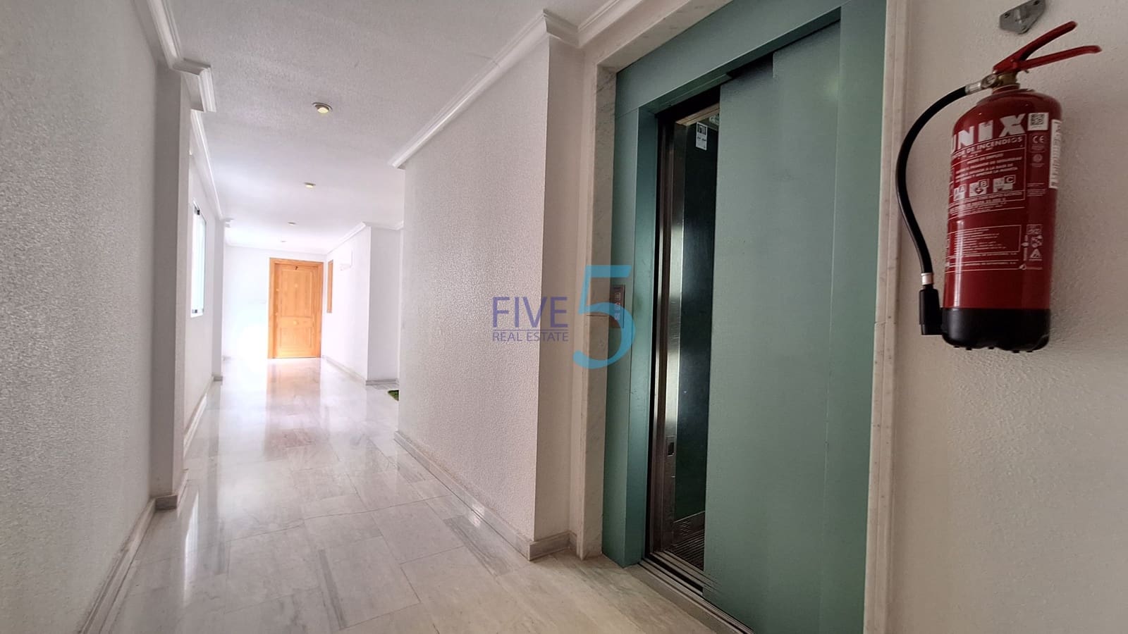 2 slaapkamer Appartement te koop in Guardamar del Segura met garage - € 189.000 (Ref: 10035660)